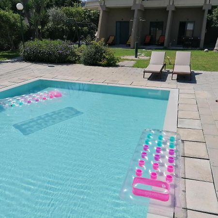 Endless Summer Pool Flat Ixia  Exterior photo