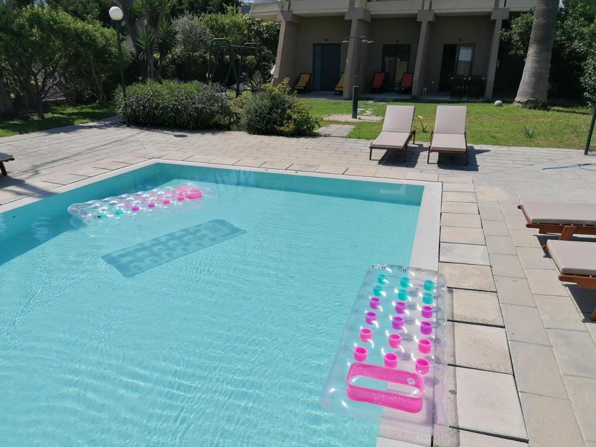 Endless Summer Pool Flat Ixia  Exterior photo