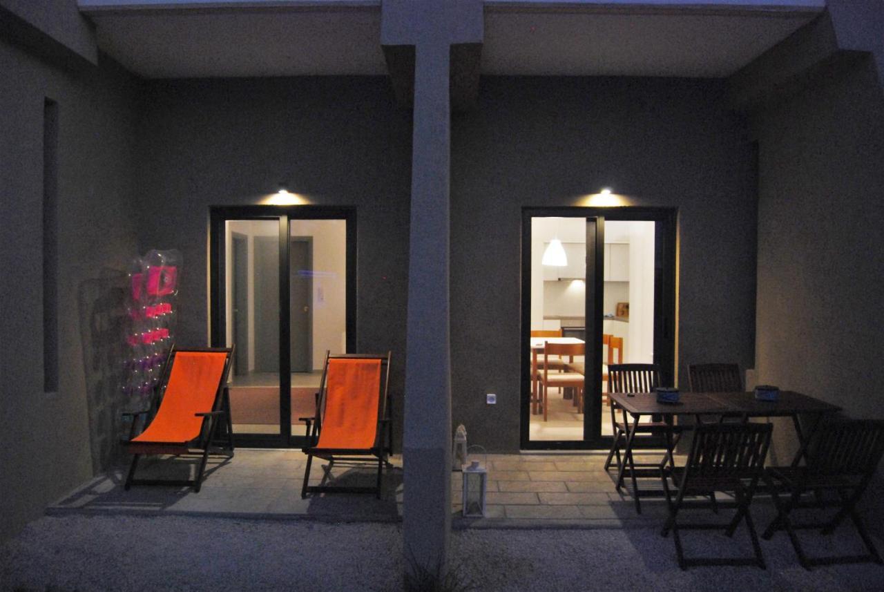 Endless Summer Pool Flat Ixia  Exterior photo